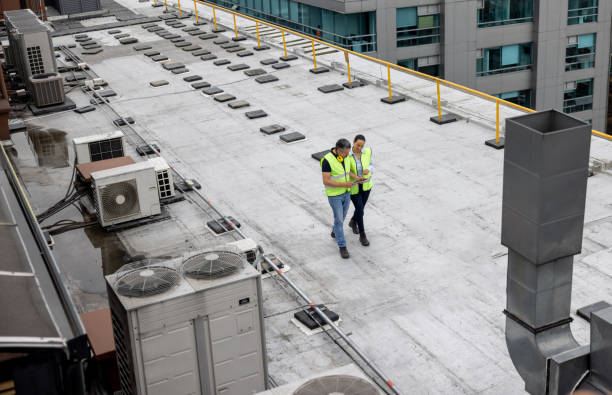 Best Storm Damage Roof Repair  in Struthers, OH