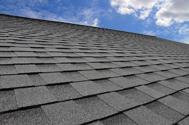 Asphalt Shingles Roofing in Struthers, OH